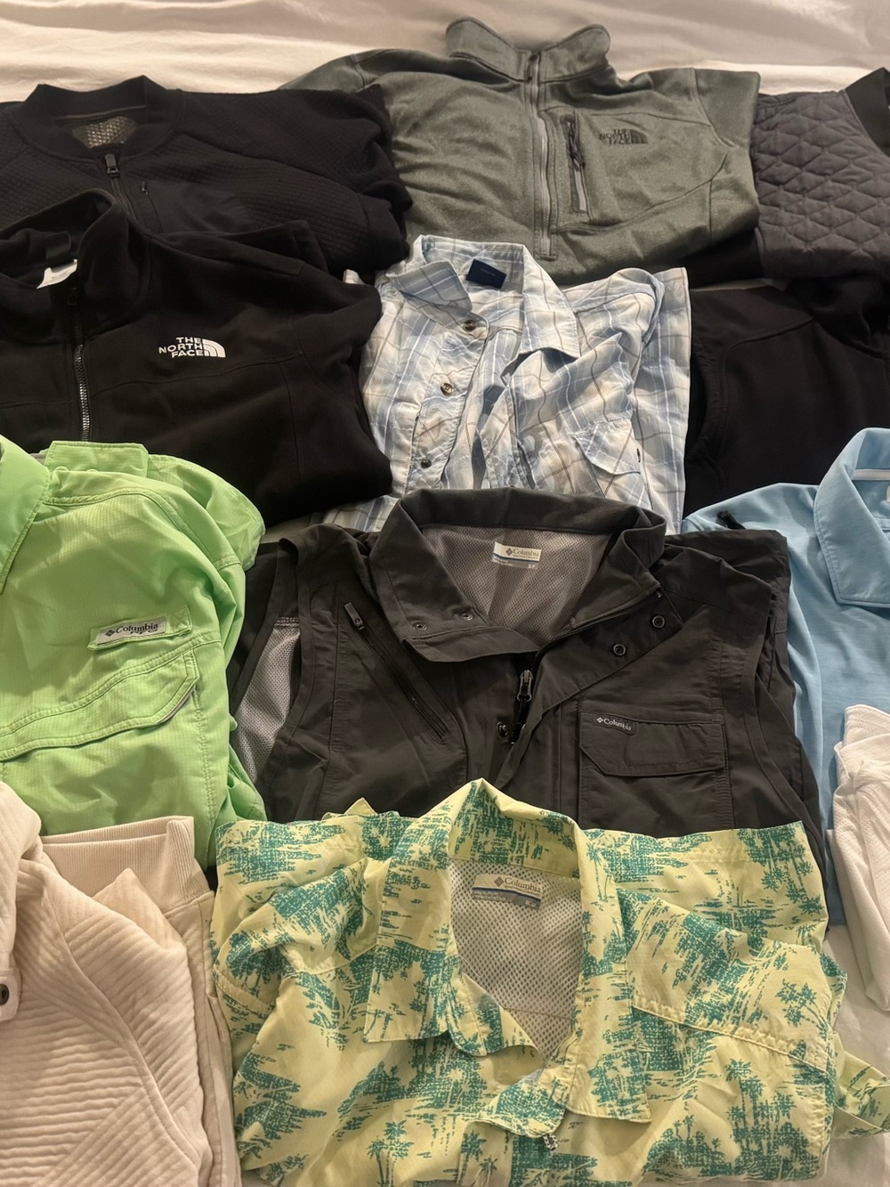 Men’s Medium North Face Columbia Clothing Bundle